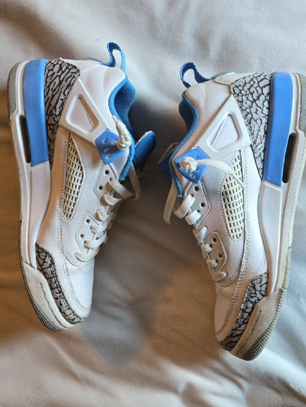 Nike Air Jordan Spizike Low Youth Basketball Sneakers
